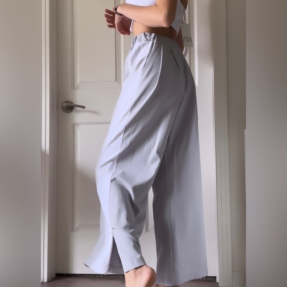 LIKE NEW Wide Leg Long Pants High-Waisted Joggers Sweatpants High-rise Lounge - Picture 3 of 5